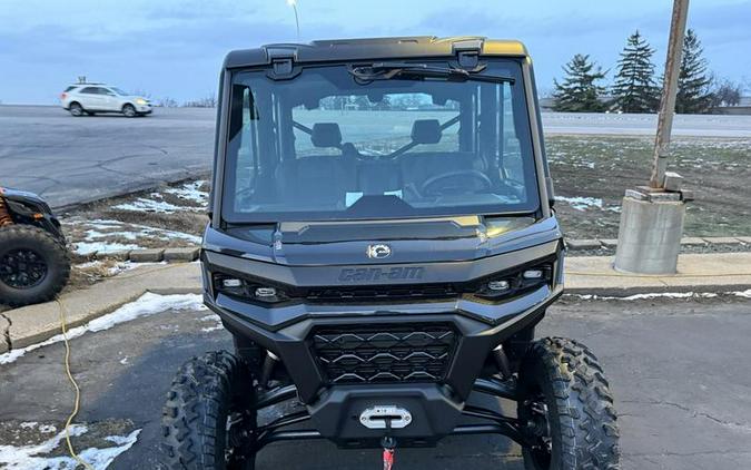 2026 Can-Am® Defender MAX XT CAB HD11 With 10.25 in.display