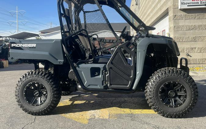2025 Honda Pioneer 520