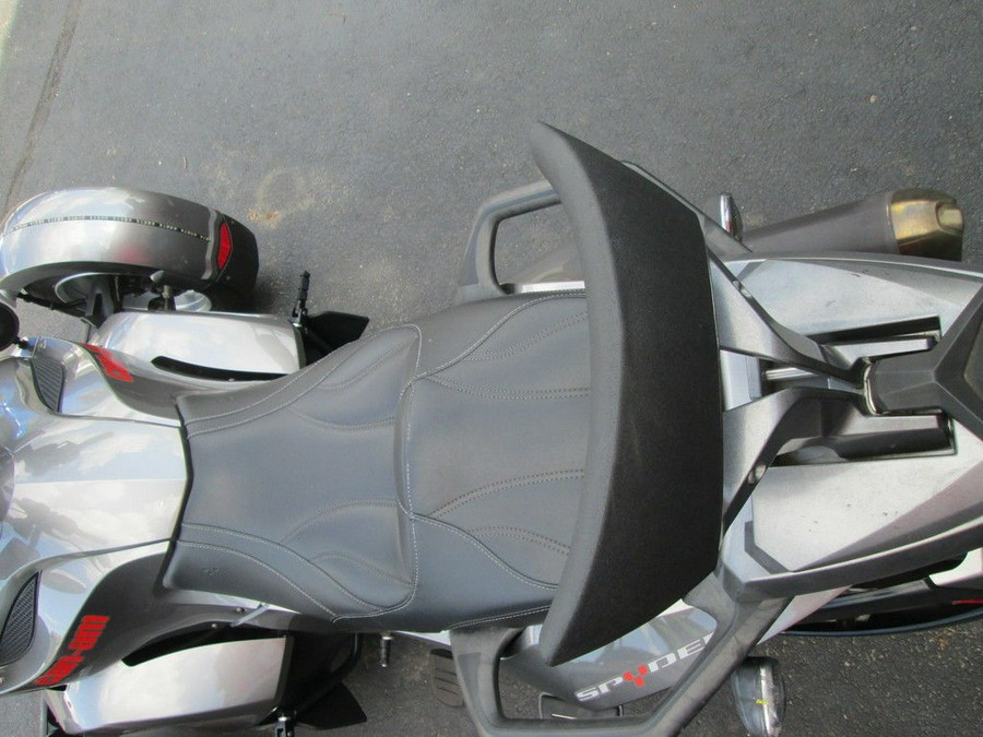 2011 Can-Am® Spyder® RS SM5