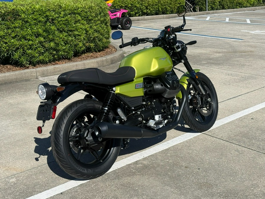 2027 Moto Guzzi V7 Sport