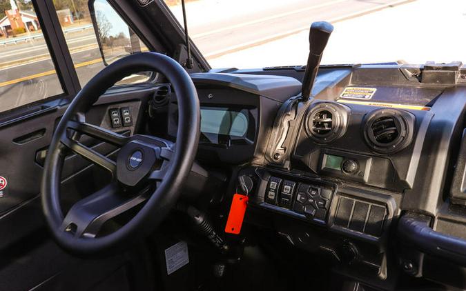 2025 Can-Am® Defender Limited HD10