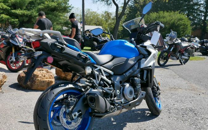 2025 Suzuki GSX-S1000GX+