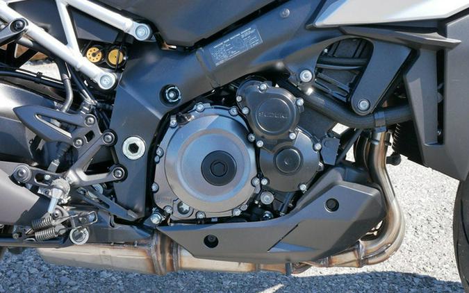 2025 Suzuki GSX-S1000GX+