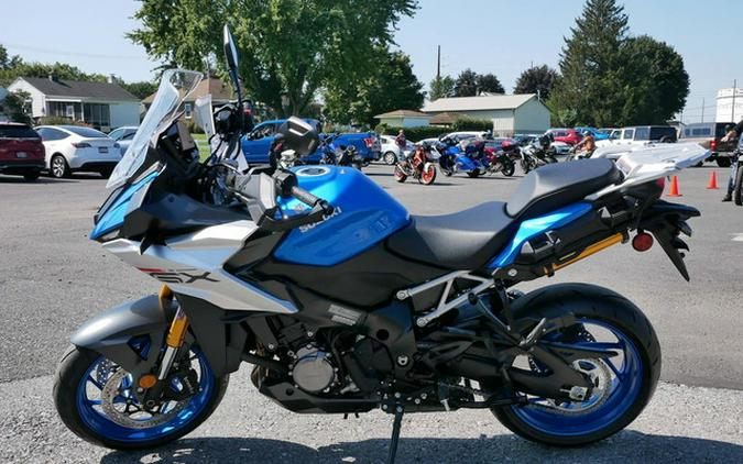 2025 Suzuki GSX-S1000GX+