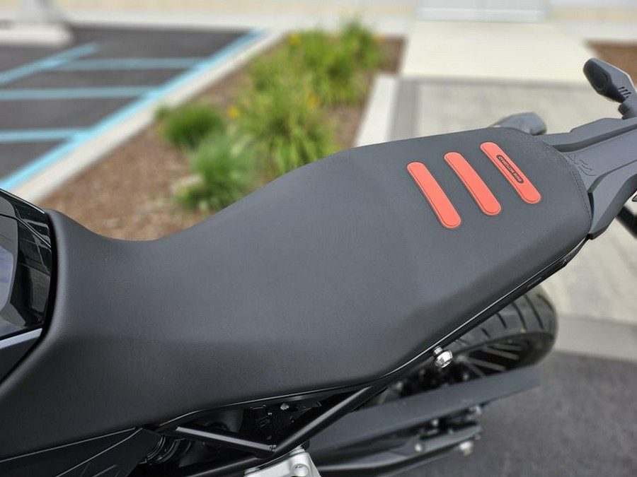 New 2025 BMW F900GS LOW