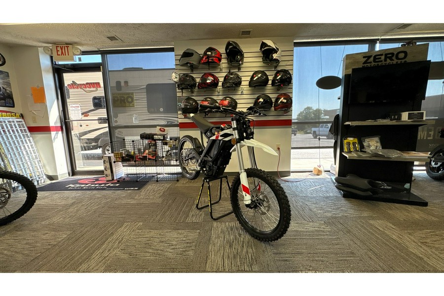 2026 Zero™ Motorcycles XB