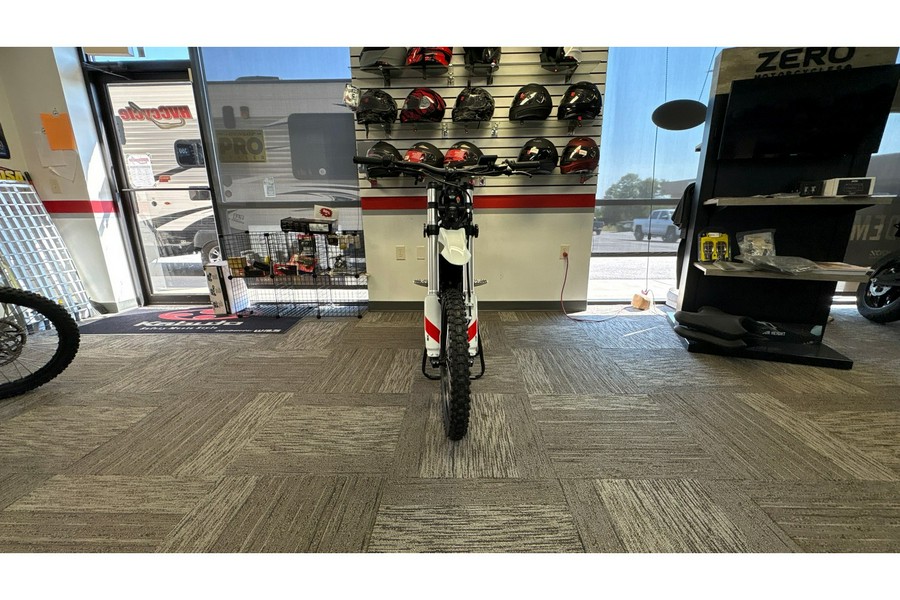 2026 Zero™ Motorcycles XB