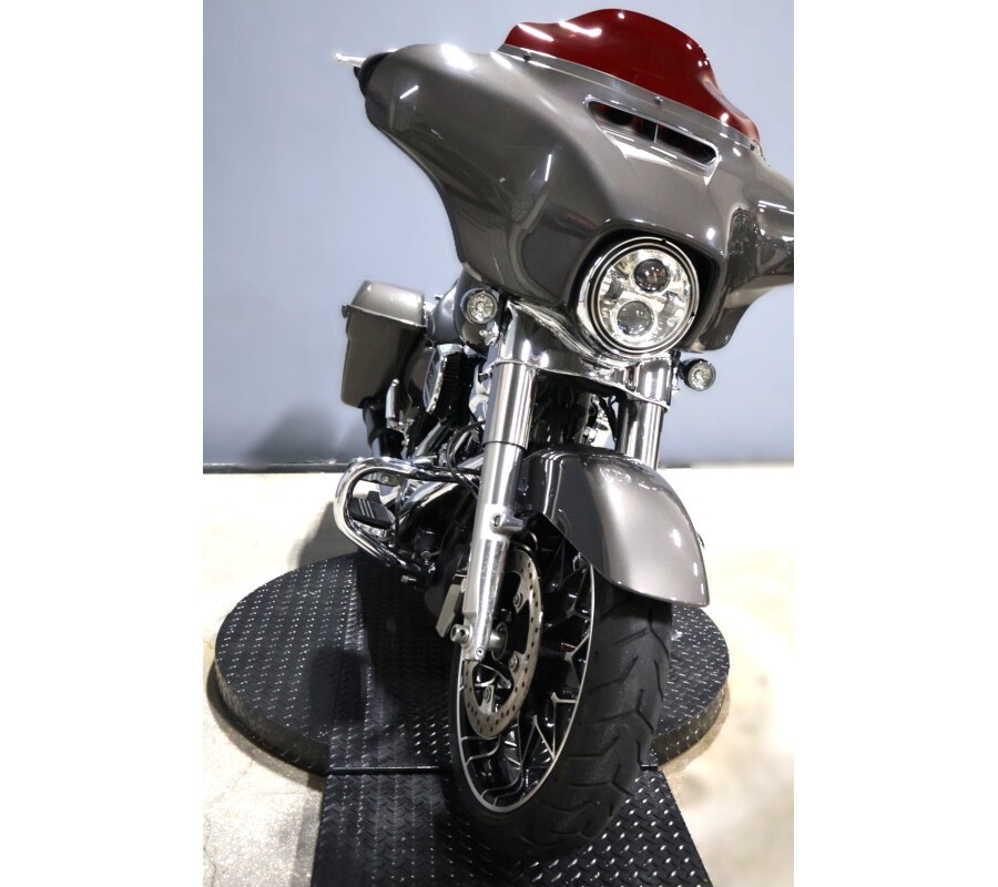 2023 Harley-Davidson Street Glide Special Gray Haze