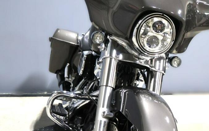 2023 Harley-Davidson Street Glide Special Gray Haze