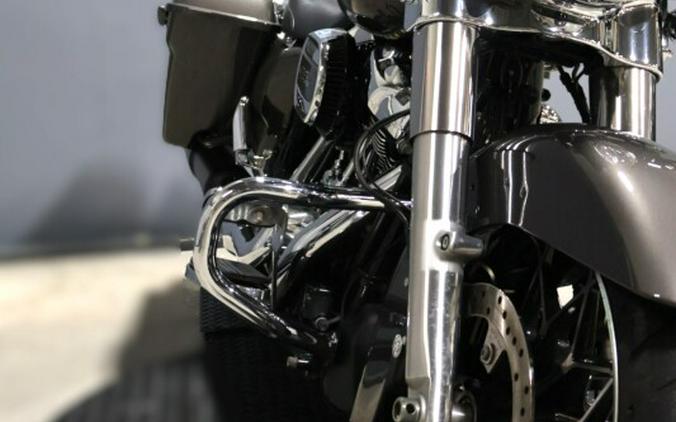 2023 Harley-Davidson Street Glide Special Gray Haze