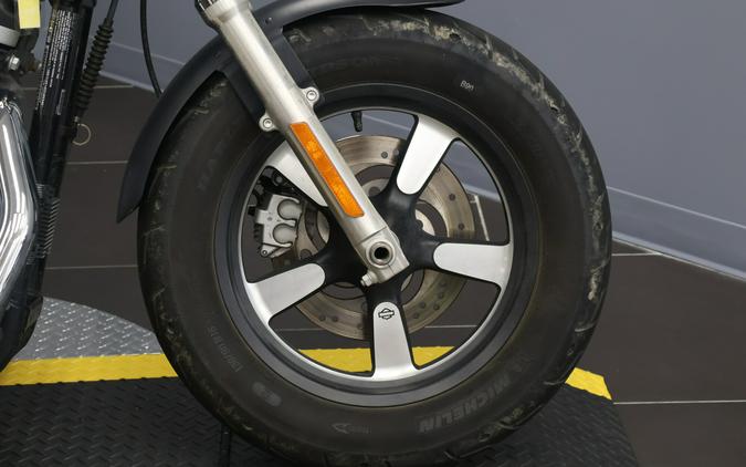 2012 Harley-Davidson® 1200 Custom XL1200C