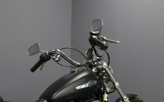 2012 Harley-Davidson® 1200 Custom XL1200C