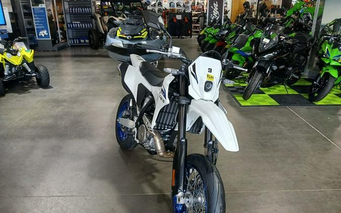 2026 Suzuki DR-Z 4SM
