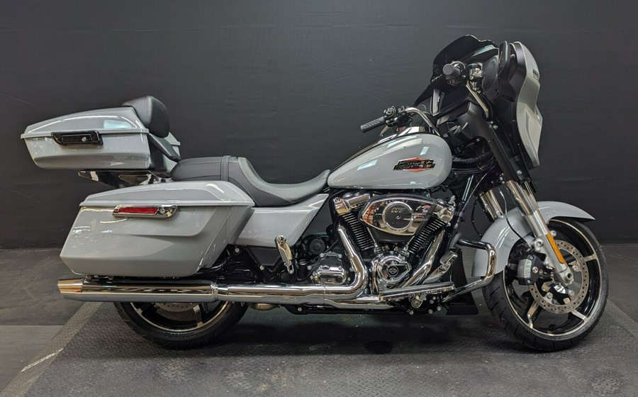 Harley-Davidson Street Glide® 2024 FLHX BILLIARD GRAY