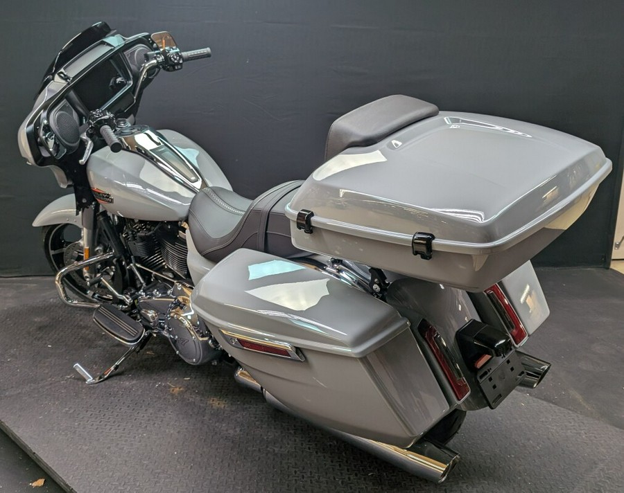 Harley-Davidson Street Glide® 2024 FLHX BILLIARD GRAY
