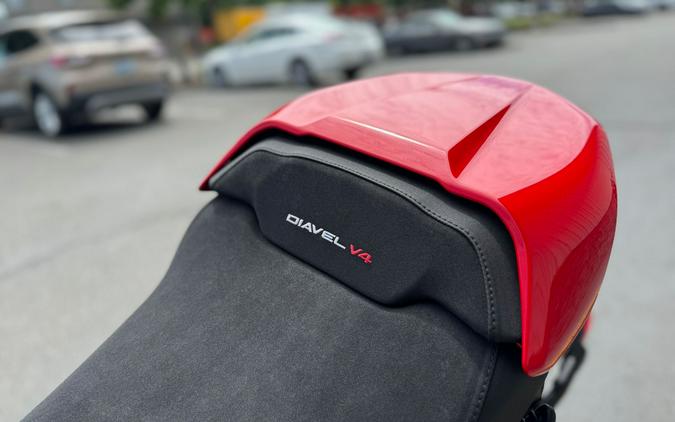 2025 Ducati Diavel V4