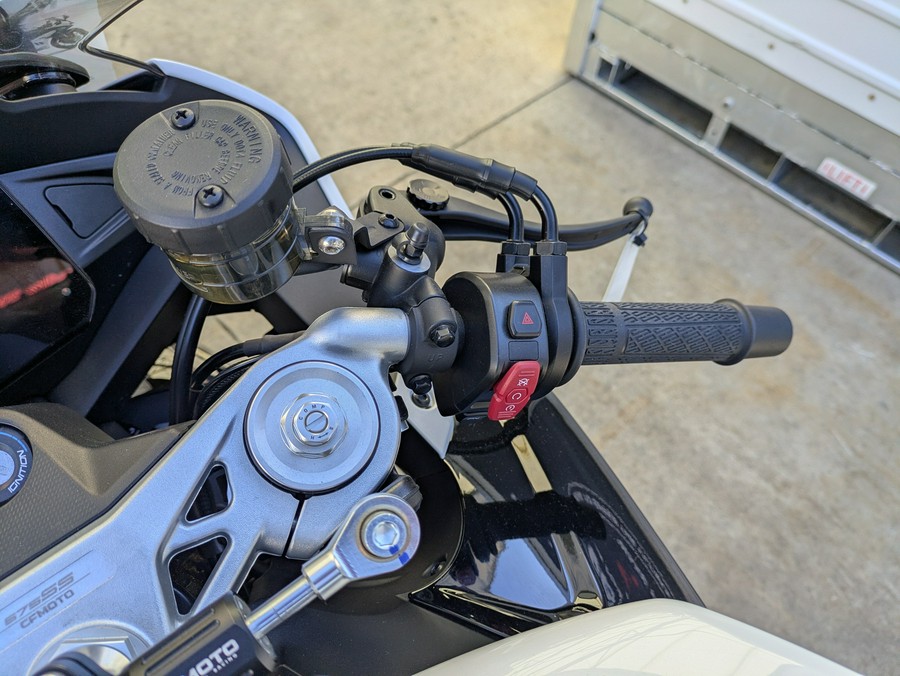 2025 CFMOTO 675SS