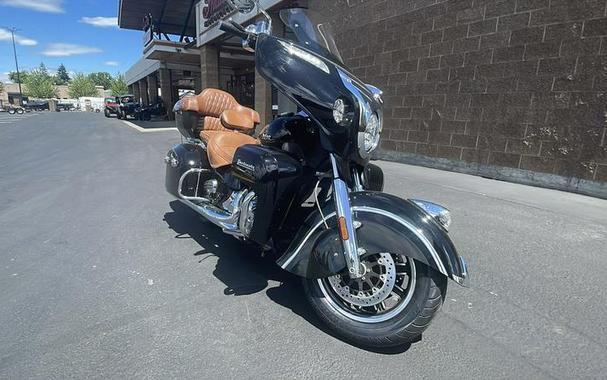 2016 Indian Motorcycle® Roadmaster® Thunder Black