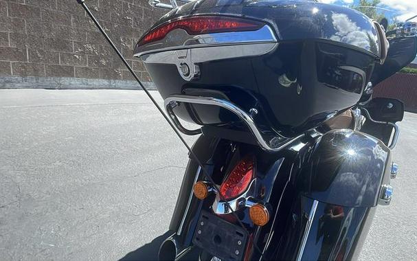 2016 Indian Motorcycle® Roadmaster® Thunder Black