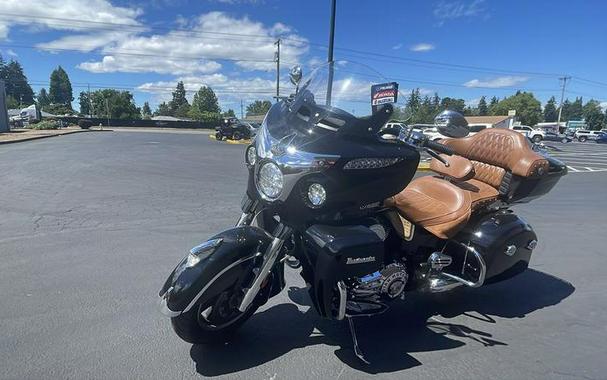 2016 Indian Motorcycle® Roadmaster® Thunder Black