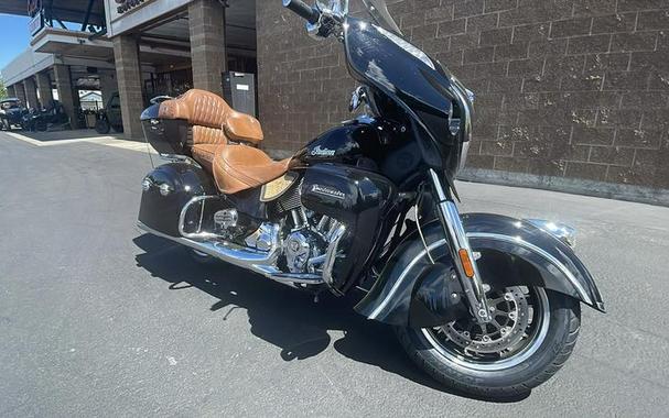 2016 Indian Motorcycle® Roadmaster® Thunder Black