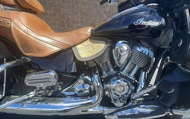 2016 Indian Motorcycle® Roadmaster® Thunder Black