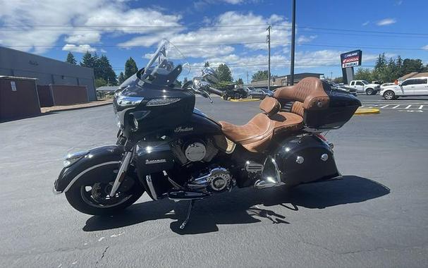 2016 Indian Motorcycle® Roadmaster® Thunder Black