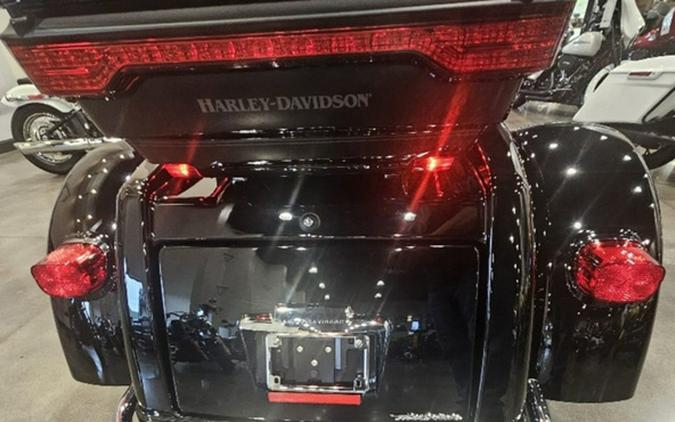 2019 Harley-Davidson Trike FLHTCUTG - Tri Glide Ultra