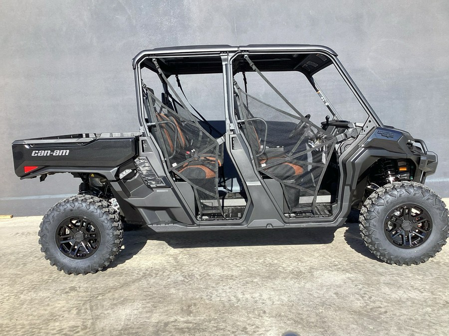 2026 Can-Am Defender MAX Lone Star HD11