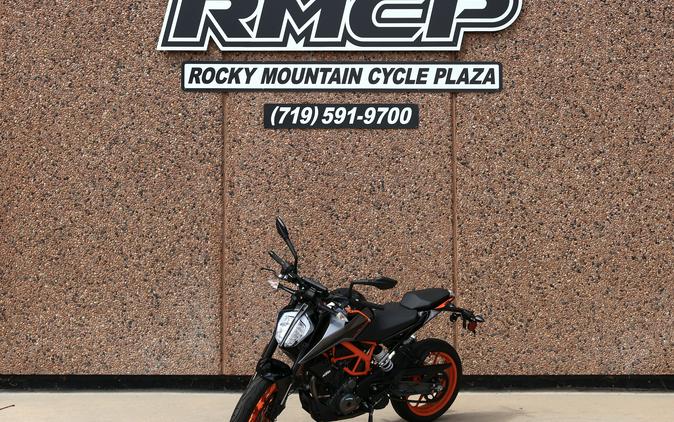 2022 KTM 390 Duke