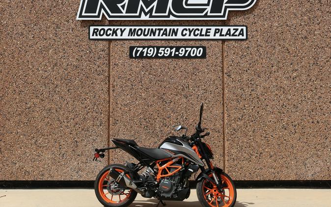 2022 KTM 390 Duke
