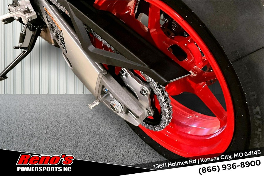 2026 Aprilia RSV4 1100