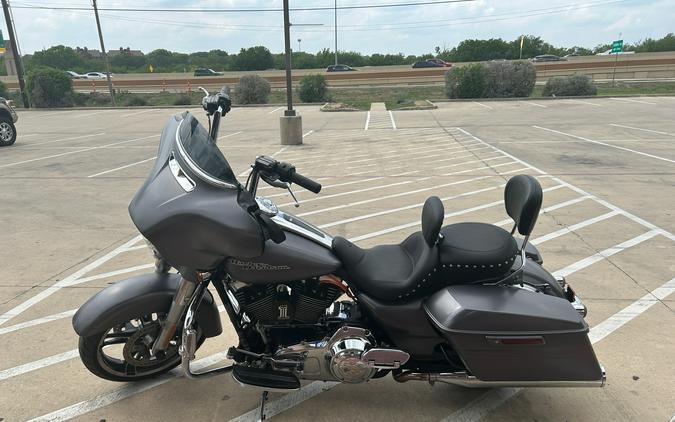 2016 Harley-Davidson Street Glide® Special