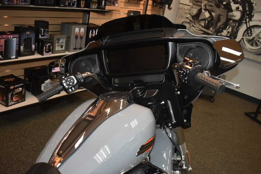 FLHX 2026 Street Glide®