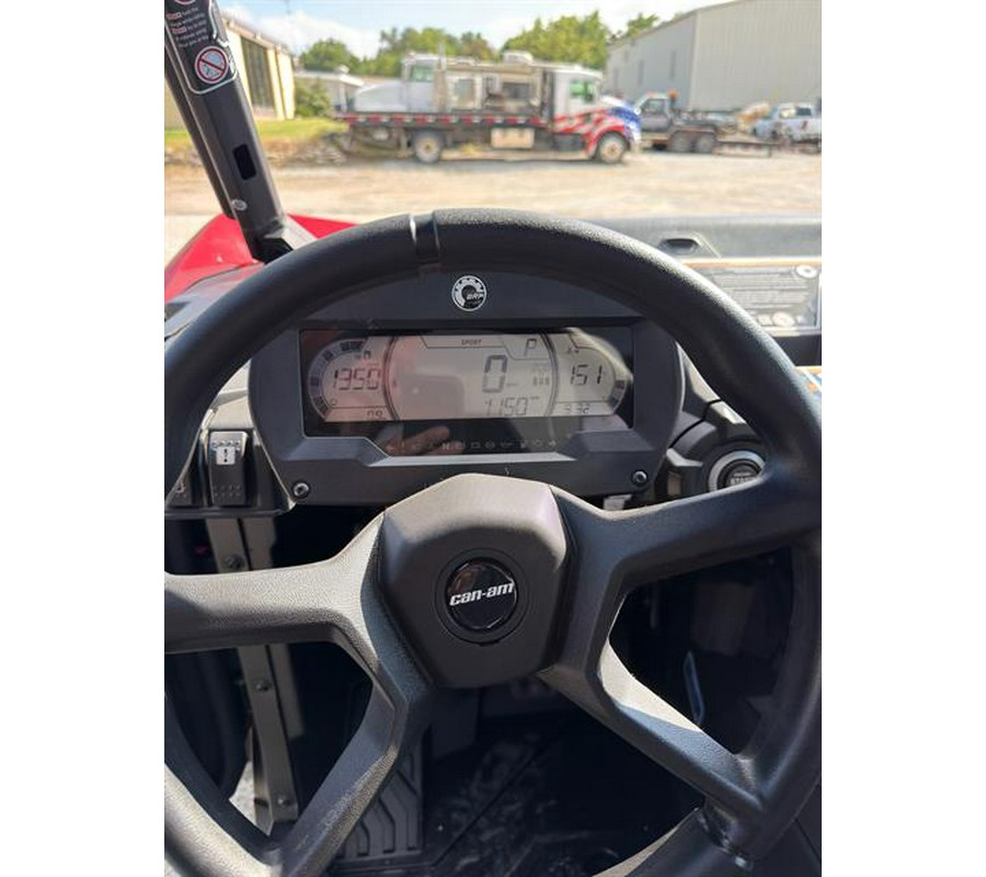 2026 Can-Am Commander XT 700