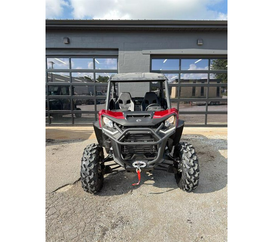 2026 Can-Am Commander XT 700