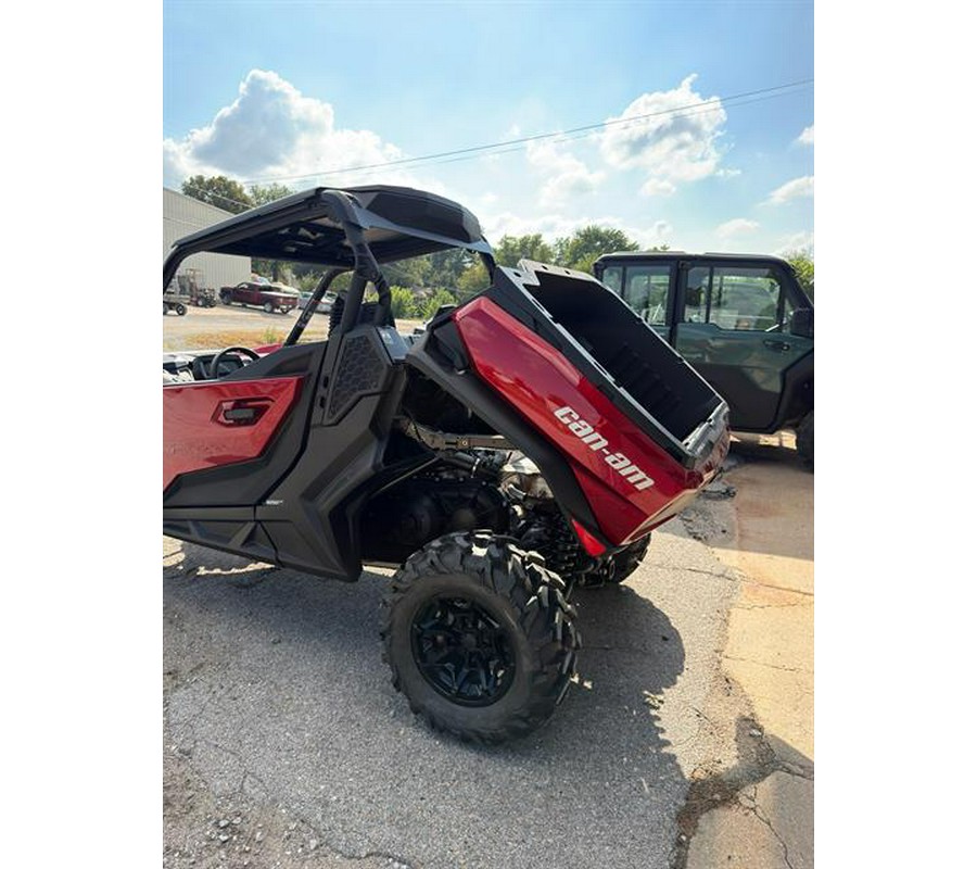 2026 Can-Am Commander XT 700