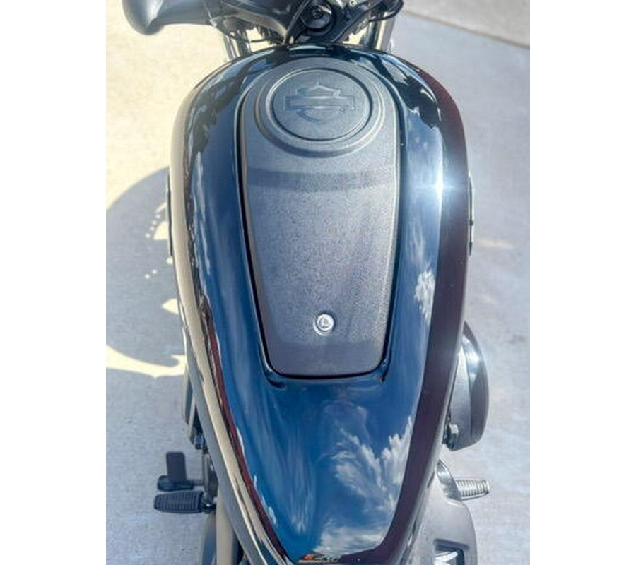 2026 Harley-Davidson® Nightster® RH975 Vivid Black Black Trim