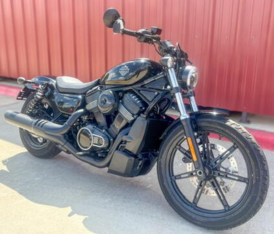 2026 Harley-Davidson® Nightster® RH975 Vivid Black Black Trim