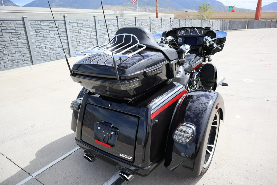 2020 Harley-Davidson CVO Tri Glide FLHTCUTGSE