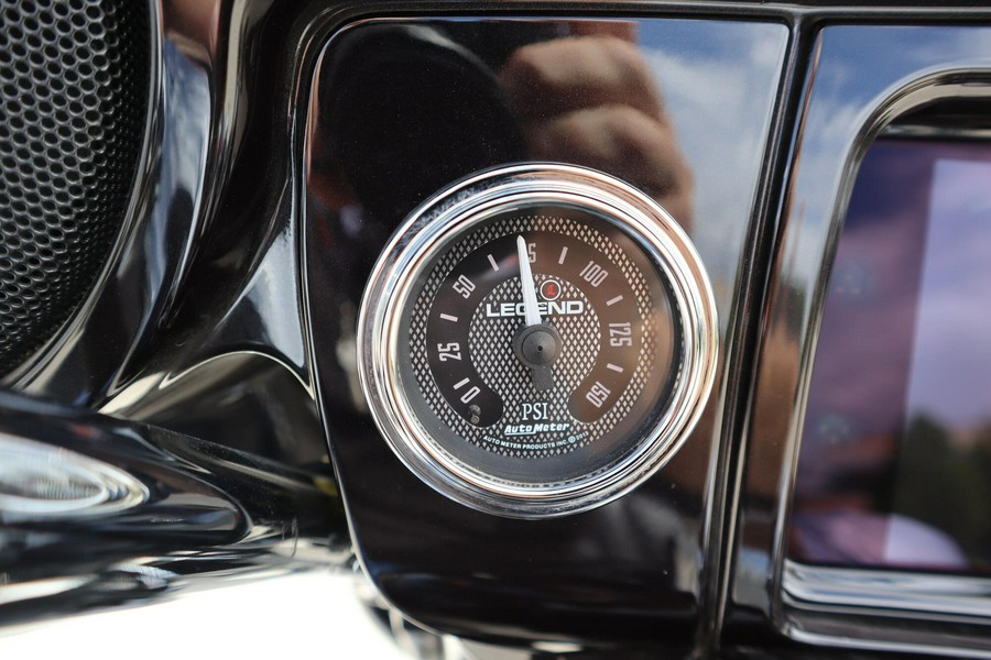 2020 Harley-Davidson CVO Tri Glide FLHTCUTGSE
