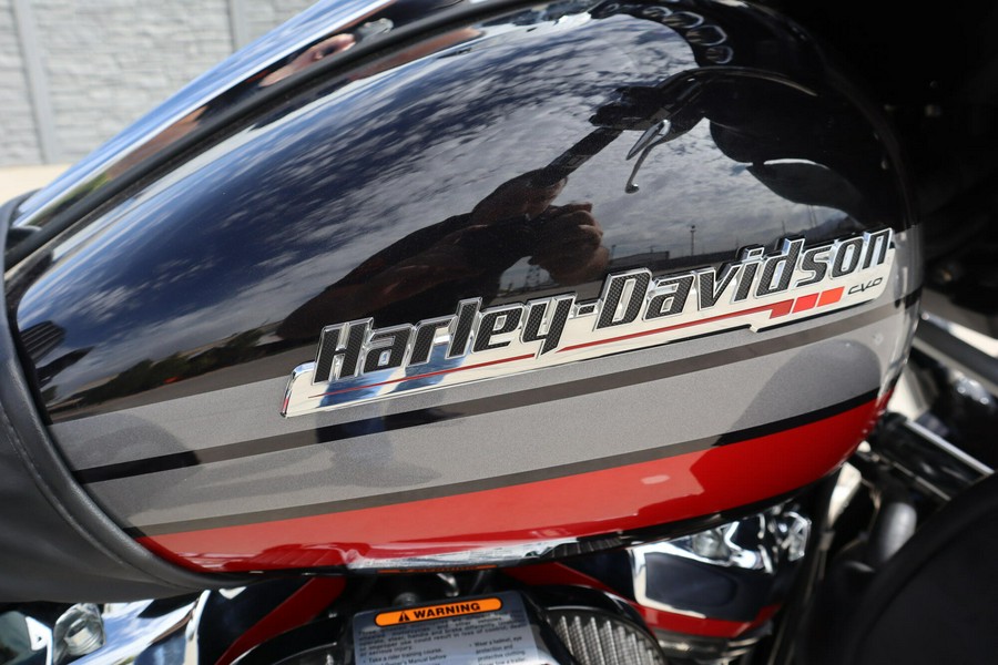 2020 Harley-Davidson CVO Tri Glide FLHTCUTGSE