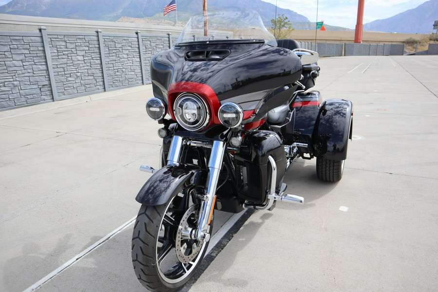 2020 Harley-Davidson CVO Tri Glide FLHTCUTGSE