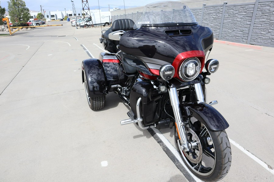 2020 Harley-Davidson CVO Tri Glide FLHTCUTGSE
