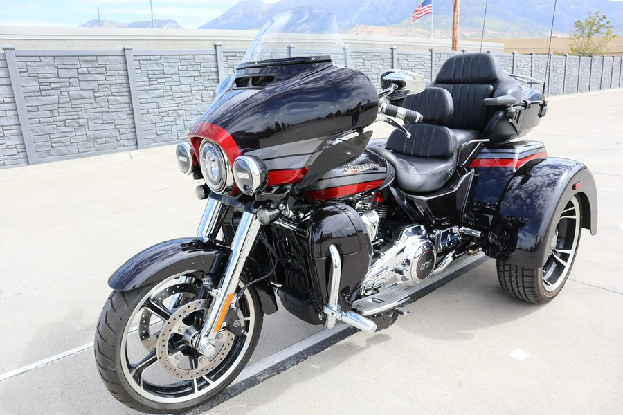 2020 Harley-Davidson CVO Tri Glide FLHTCUTGSE