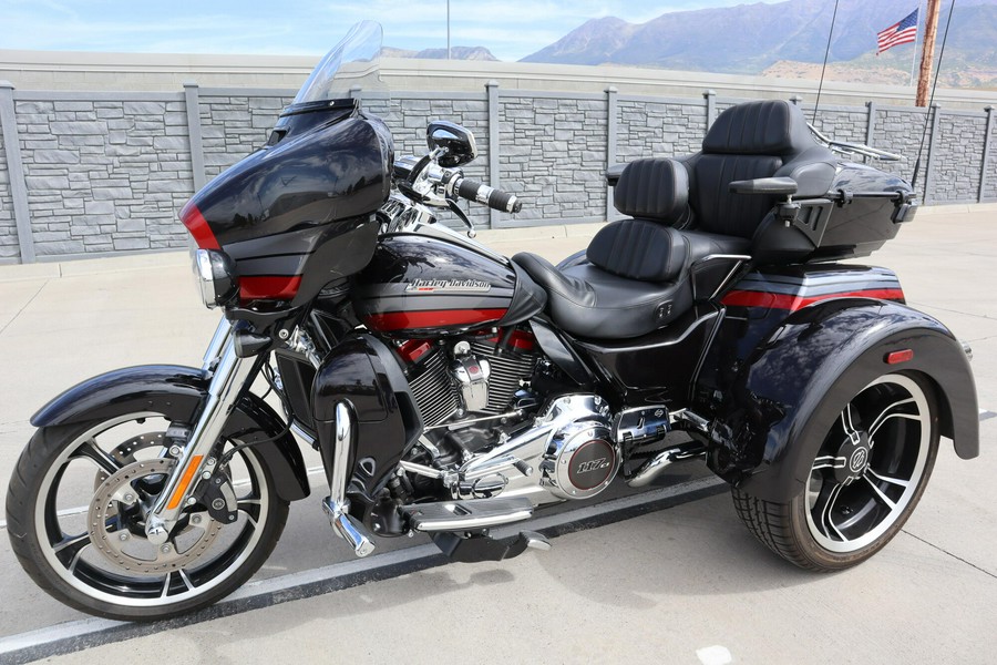 2020 Harley-Davidson CVO Tri Glide FLHTCUTGSE