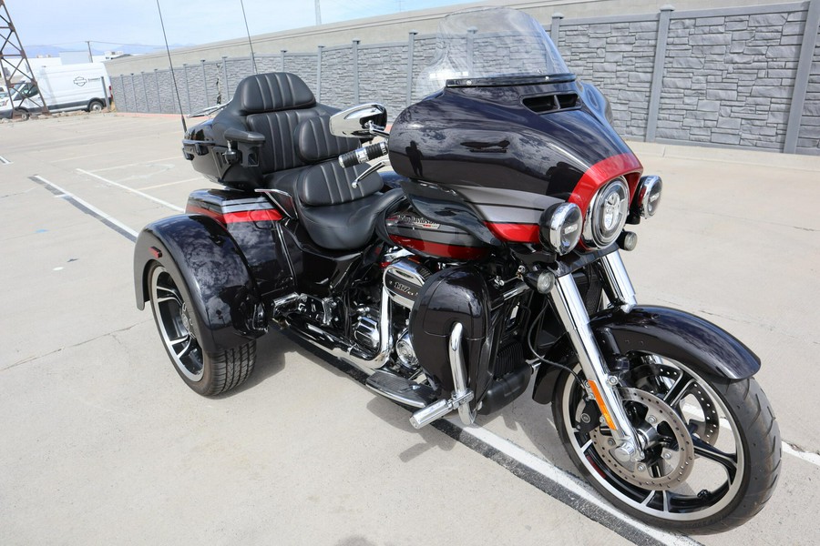 2020 Harley-Davidson CVO Tri Glide FLHTCUTGSE