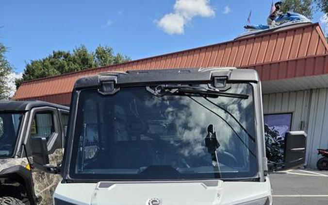 2027 Can-Am® Defender Limited HD11