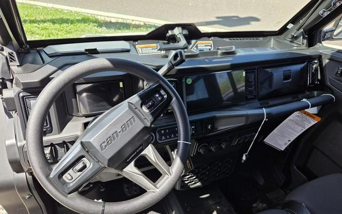 2027 Can-Am® Defender Limited HD11
