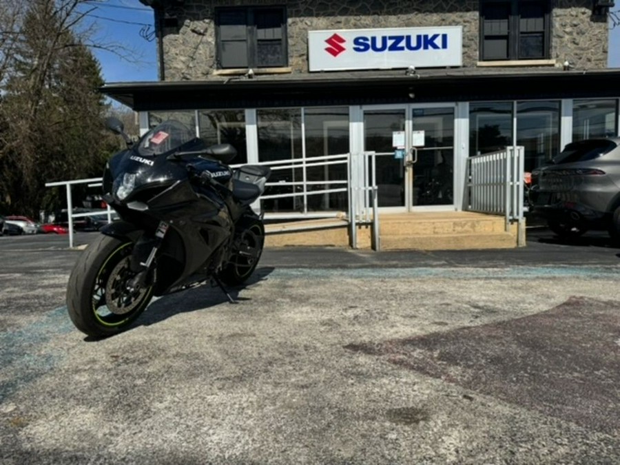 2023 Suzuki GSX-R1000